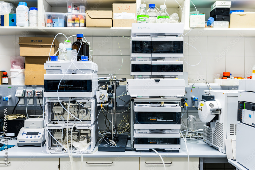 liquid chromatograph